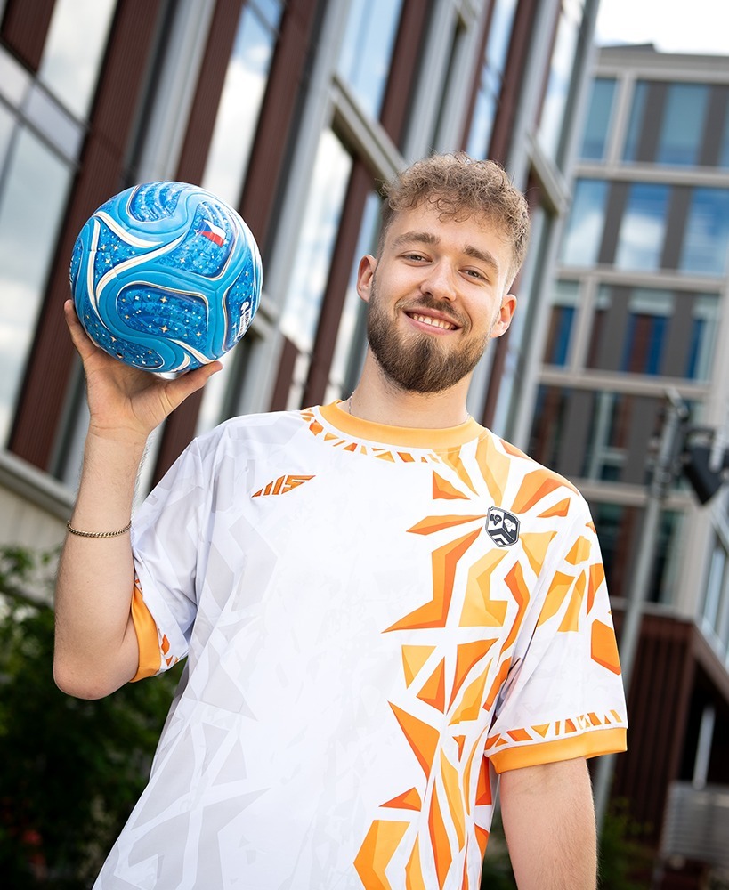 MichSako míč 2026