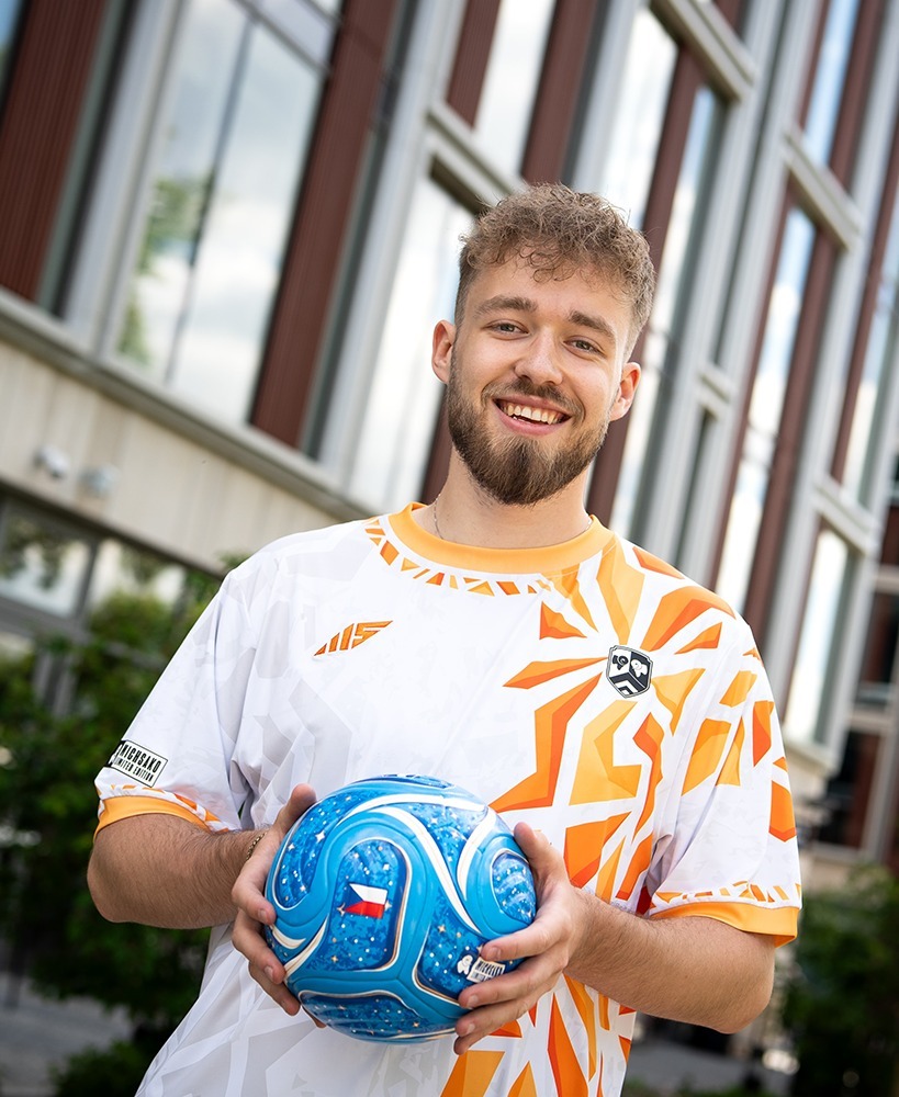 MichSako míč 2026